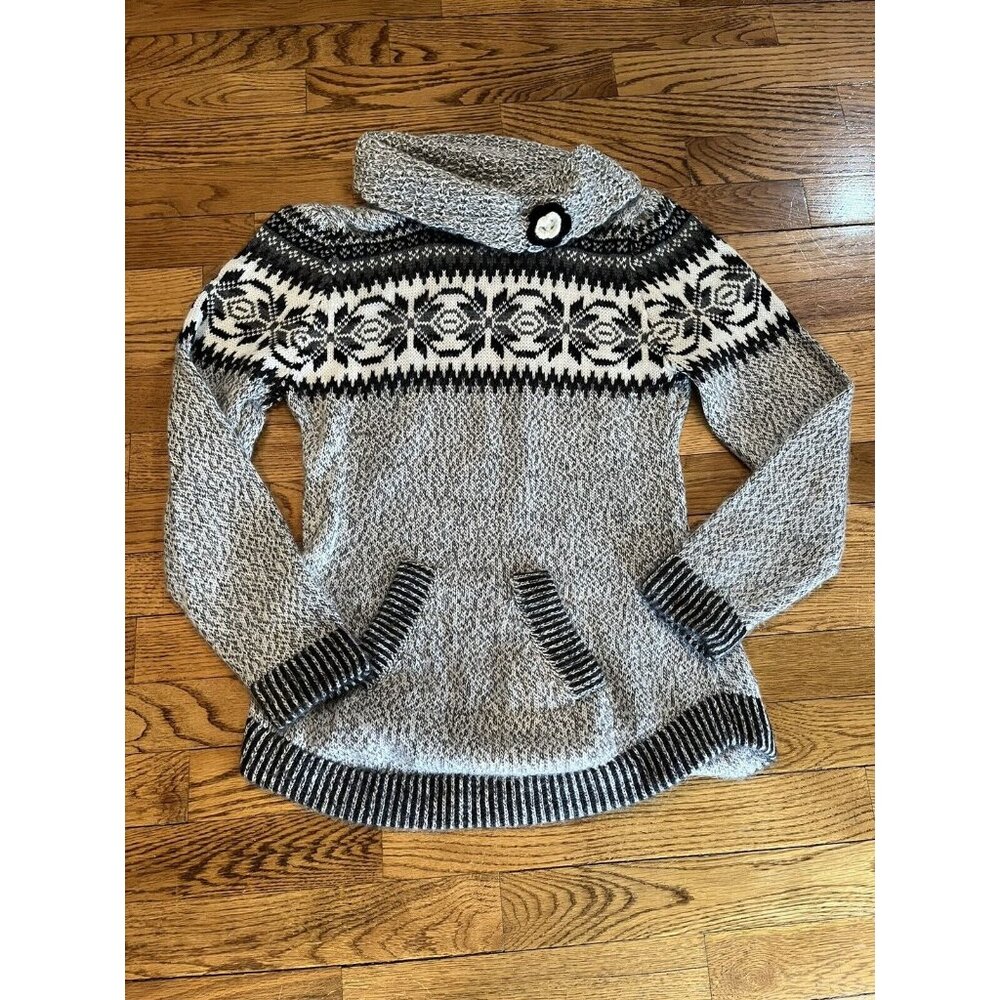 Cumbre Alpaca Sweater Gray with Rollup Neck, flower---Very Soft XS or Small (S)